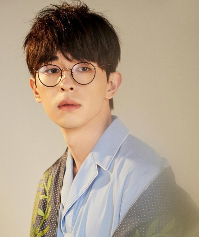 邓伦|邓伦敬业人设崩了？为拍戏断水三天上热搜被怼，网友讽刺医学奇迹