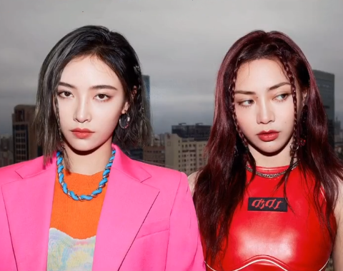 the9成员分组大片安崎和喻言看到虞书欣的搭档太有心了