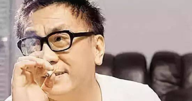 黄霑在香港未回归时写了一首歌;在内地成为"神曲",被人传唱