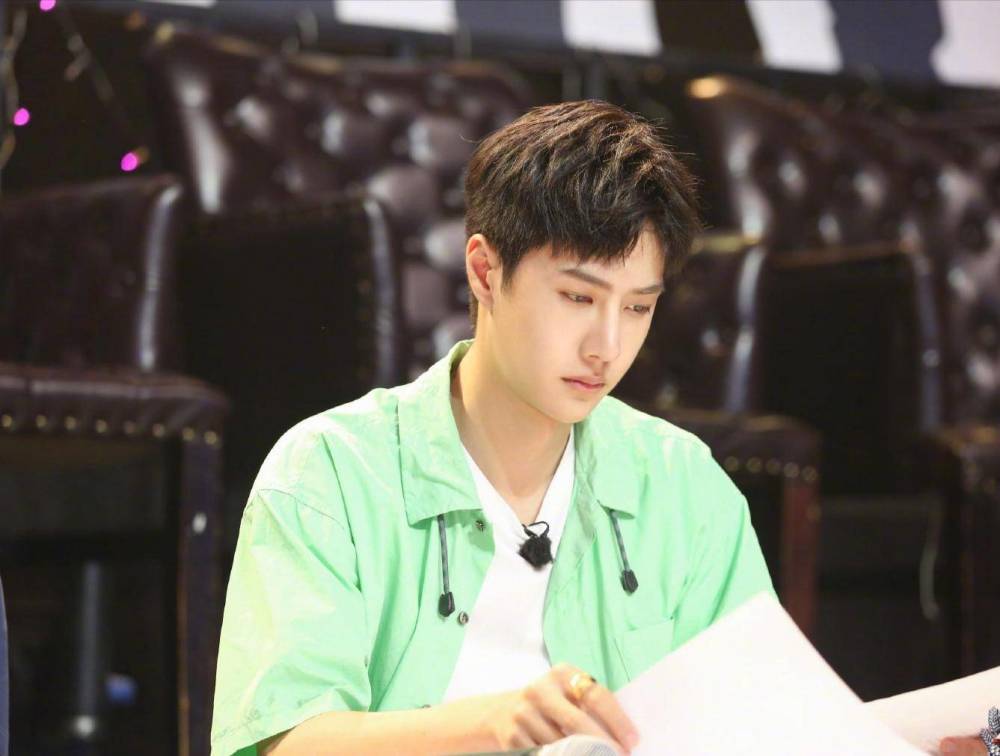 汪涵|金鹰节主持人阵容疑曝光：朱广权合作汪涵，王一博或将加盟成看点