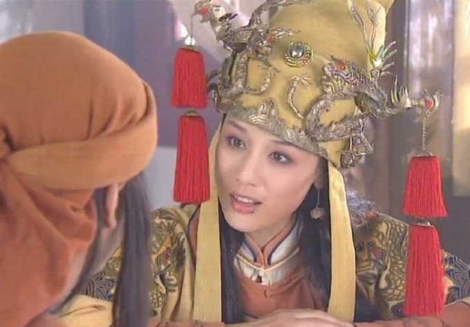 李建群|“容妃”李建群去世，年仅63岁！患癌多年头发掉光，无儿女心态好