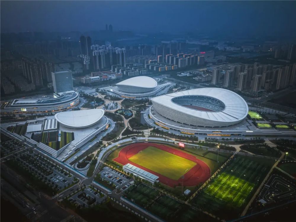 选定苏州奥林匹克体育中心,苏州市体育中心以及昆山市体育中心作为