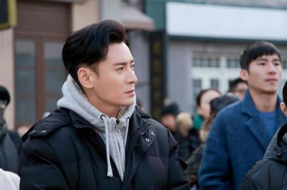 任嘉伦|他一年361天都在拍戏，被称为“横店一哥”，没钱的时候吃7碗米！