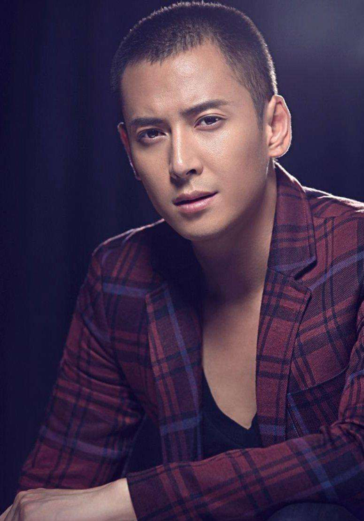 任嘉伦|他一年361天都在拍戏，被称为“横店一哥”，没钱的时候吃7碗米！