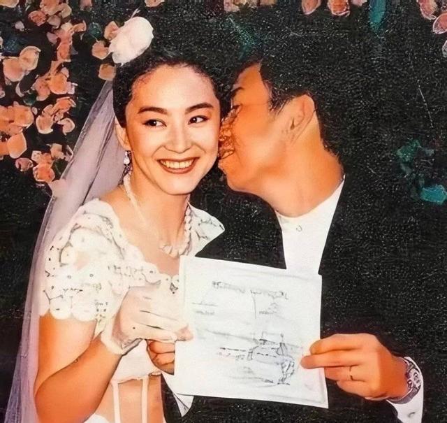 林青霞|林青霞痴缠22年，爱而不得的男人