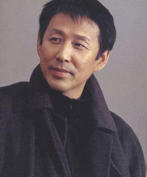 李建群|陈道明好友李建群去世！一生无子女，活成了苦情的“容妃”