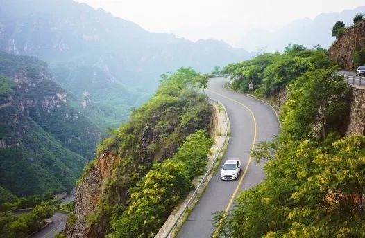 北京|北京最美的几条自驾路线，趁着周末走一走！