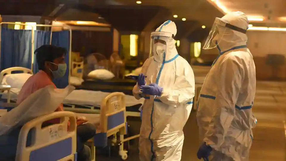 希曼塔·比斯瓦·萨玛|印度100多名新冠病人集体逃出隔离中心，堵在高速路上