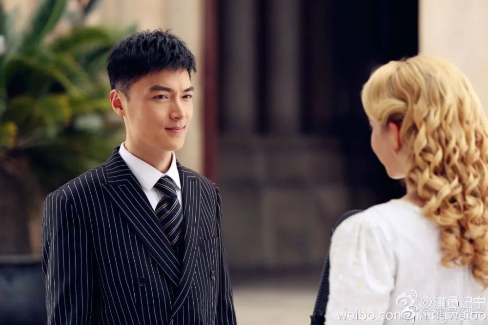 小娘惹|《小娘惹》中黄金城，荧屏初恋是范冰冰，两人的爱情很狗血