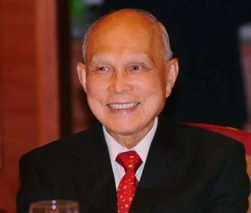 霍英东|霍英东家三房太太相处和睦的背后