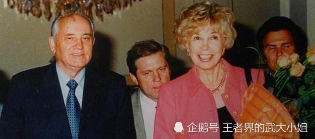 苏联解体已成定局 戈尔巴乔夫提了个特殊请求 叶利钦听后震惊不已 腾讯新闻