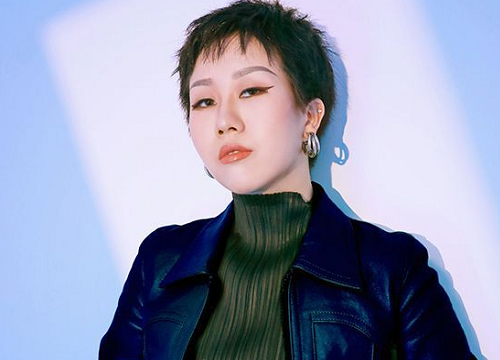 意难平的上官喜爱走时尚路线,跟蒋欣私下见面,还用赵小棠口头禅