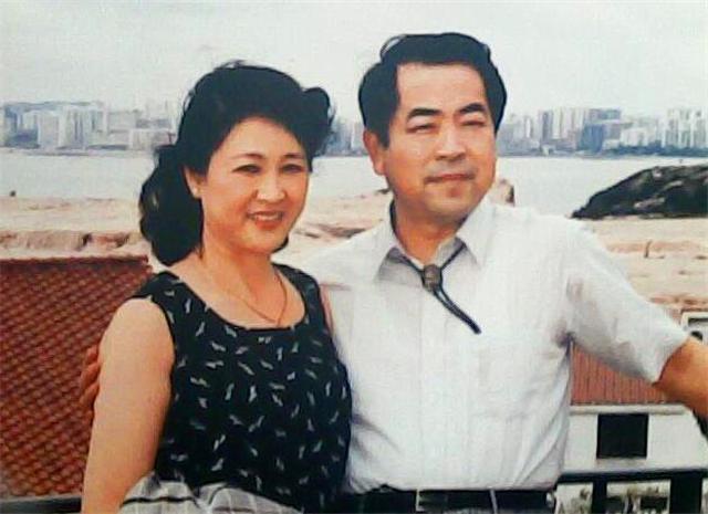 范曾|范曾为爱断子女关系，今82岁财富堆积，膝下却无一子陪伴，值得吗