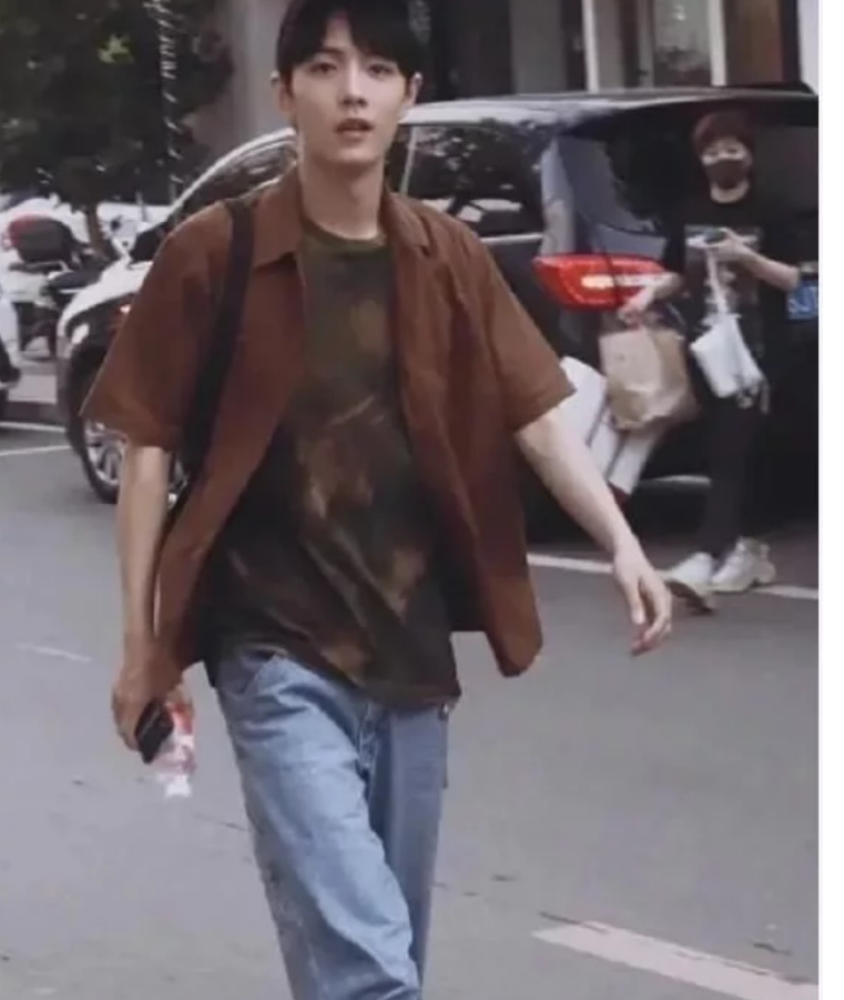 肖战|肖战风波走进尾声，开始全面复工，官媒评价一语中的，道破天机！