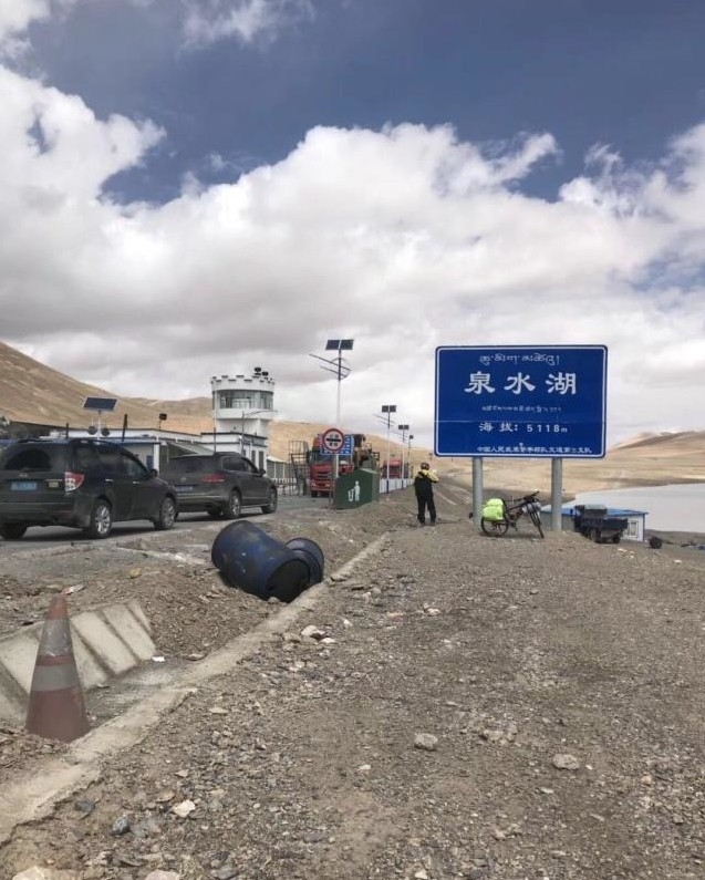 喀喇昆仑山三十里营房:男兵和女兵见面可以拥抱,女兵不会太在意