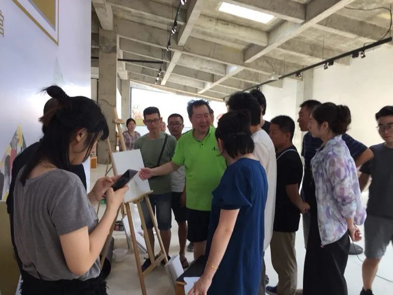 王易罡|王易罡导师：与其说发现“个性”，不如说发现“问题”更为确切