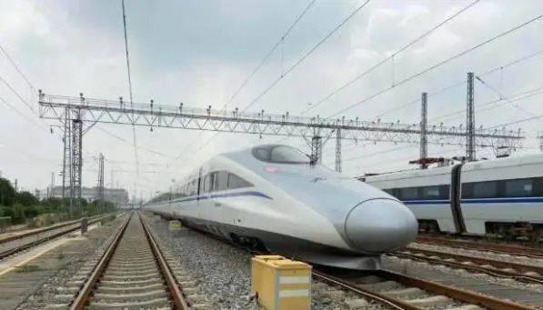 crh380an型动车组将于近期亮相成渝高铁