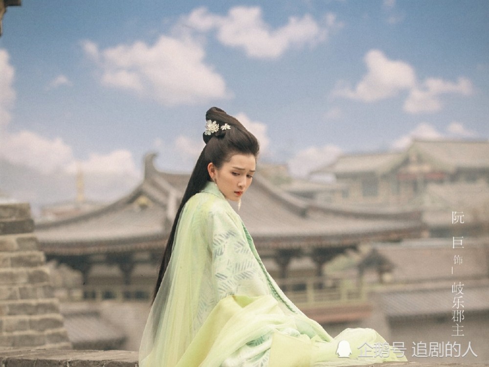杨紫|《青簪行》杀青了，期待吴亦凡与杨紫携手探案