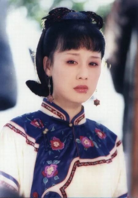 康熙王朝|《康熙王朝》里容妃去世，她还是中国最美服装设计师