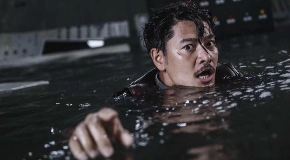 陆行鲨口碑获赞王牌保镖接棒杀青