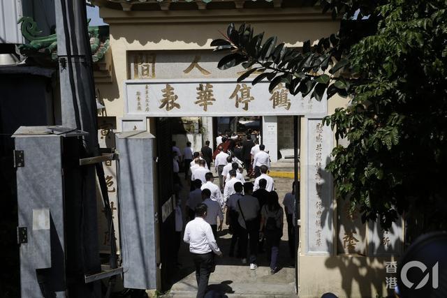 何鸿燊百万灵柩暂存东华义庄家人豪花7位数字聘保安