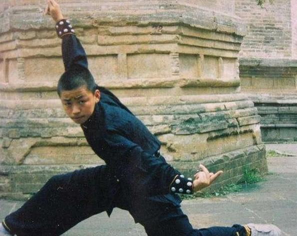 王宝强|与徐峥反目转投陈思诚，你以为王宝强恩将仇报，背后故事却很复杂