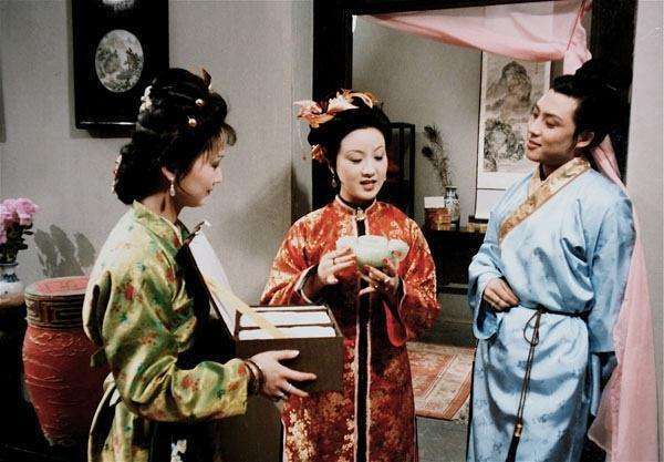 王熙凤|王熙凤的闺蜜为什么是秦可卿？