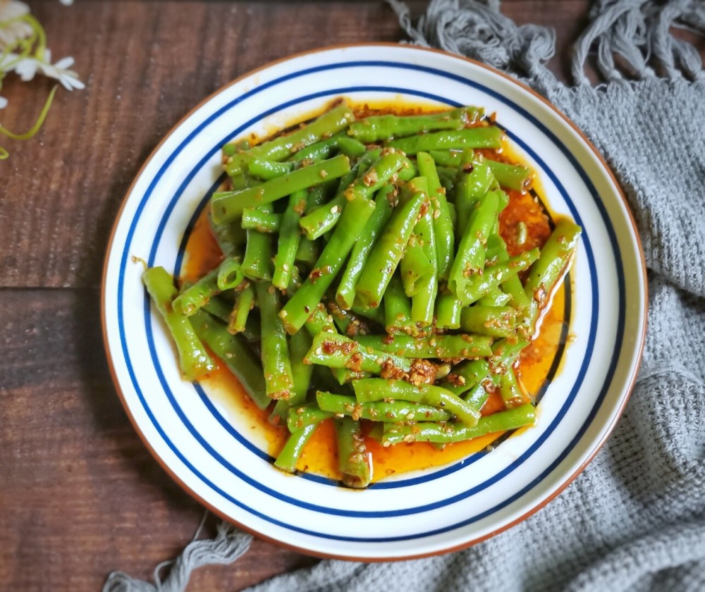 天太热不想炒菜试试这道凉拌豇豆香辣脆爽比吃肉强多了