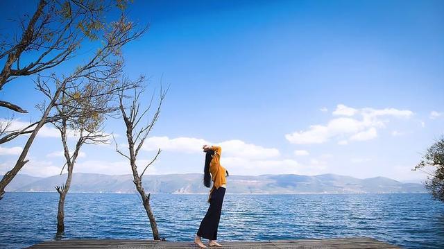一个人旅行配什么曲子(一个人旅行配什么曲子好听)