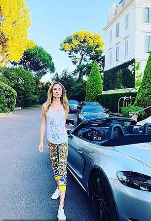 基里尔·德米特里耶夫|俄罗斯富翁和娇妻接种新冠疫苗，英美加指责俄黑客窃取研究机密