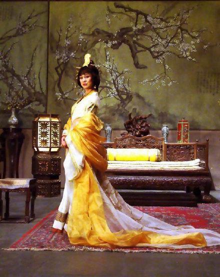 李建群|“古典第一美人”李建群，古装造型惊艳四方，刘晓庆林芳兵难超越