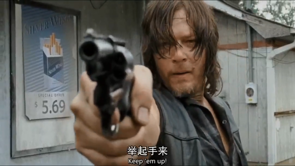 耶稣|《行尸走肉》战力逆天压制弩哥撂倒摩根的耶稣，一个被编剧玩死的顶级王者