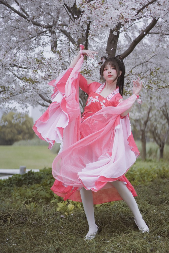 王奕萌跨越次元遇到你