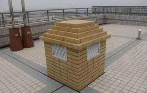 媳妇为了露台买顶楼装修改造露在外面管道排气孔时别忘这些事