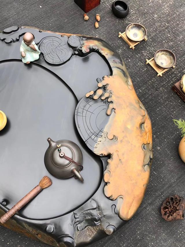 雕刻|门口的2块石头放了好久，却被朋友拉去雕成茶盘，帮我看看亏了没