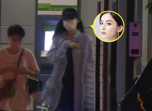 古力娜扎|超拼！娜扎拍戏抽空直奔美容院，女神为保养待到深夜才归