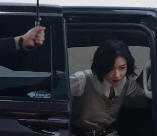 万茜|万茜实力再遭质疑，《新世界》男主男配女配都入围白玉兰，独缺她