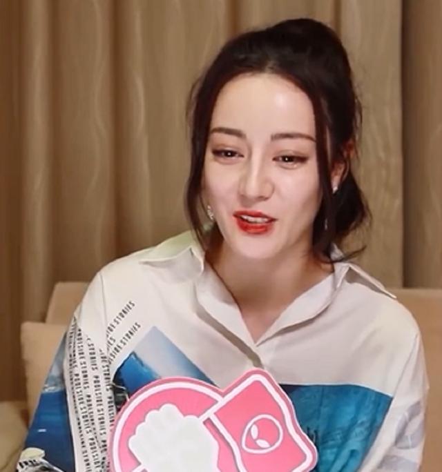 迪丽热巴|迪丽热巴最新采访状态差，半年连扑两部剧压力太大？