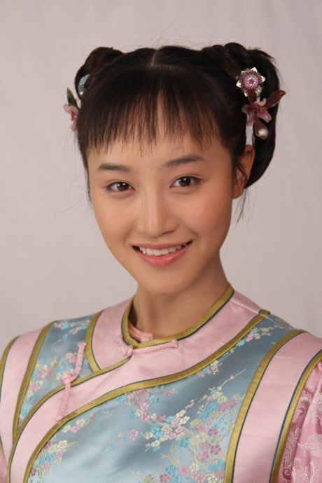 蓝盈莹|蓝盈莹口碑遭遇滑铁卢，不懂尊重不够圆滑，即便努力在这也行不通