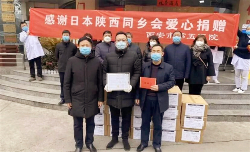 日本人|日本人出回文联：“本日飞机飞日本”，中国人对出下联，堪称经典