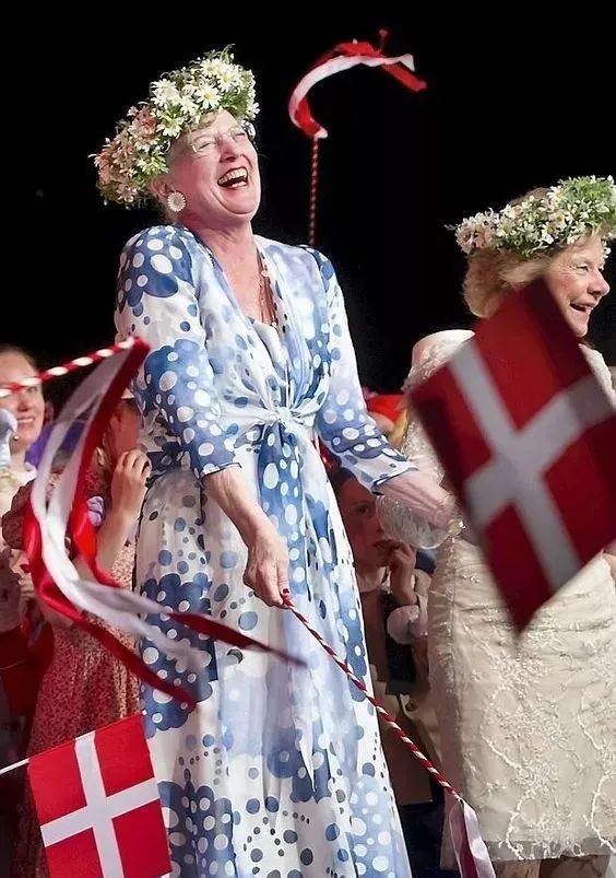 玛格丽特二世|一个女人，貌美、有钱、权势倾天，却活成这样……