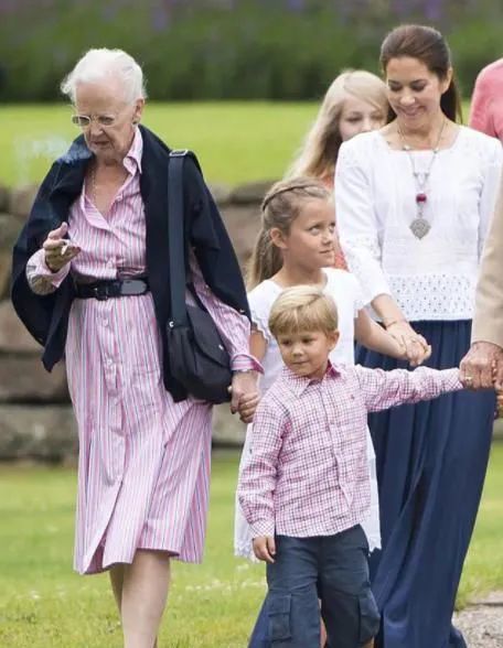 玛格丽特二世|一个女人，貌美、有钱、权势倾天，却活成这样……