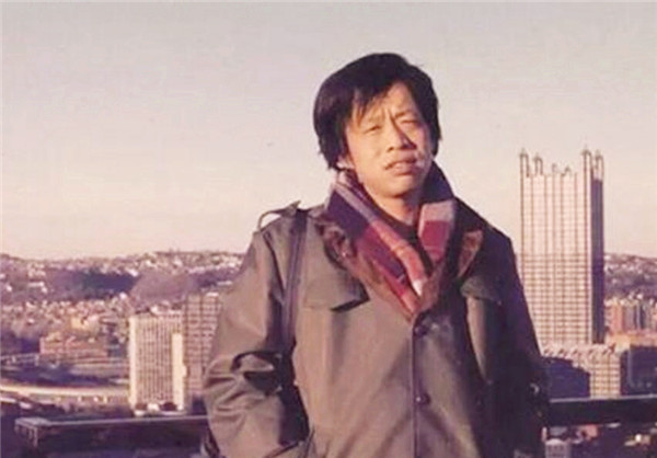 王小波|23年前王小波去世时，葬礼无一同行送行，1月后却被同行捧上神坛