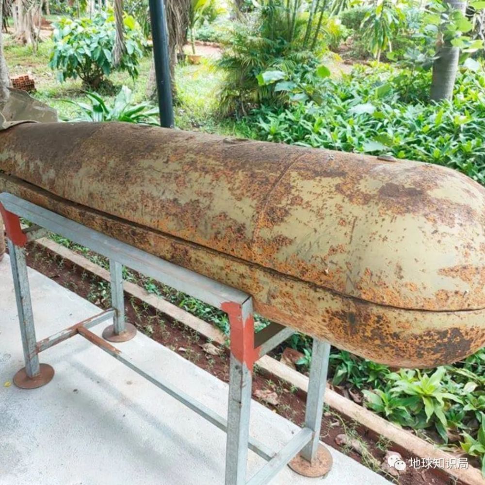 地雷|柬埔寨，一个踩在地雷上的国家