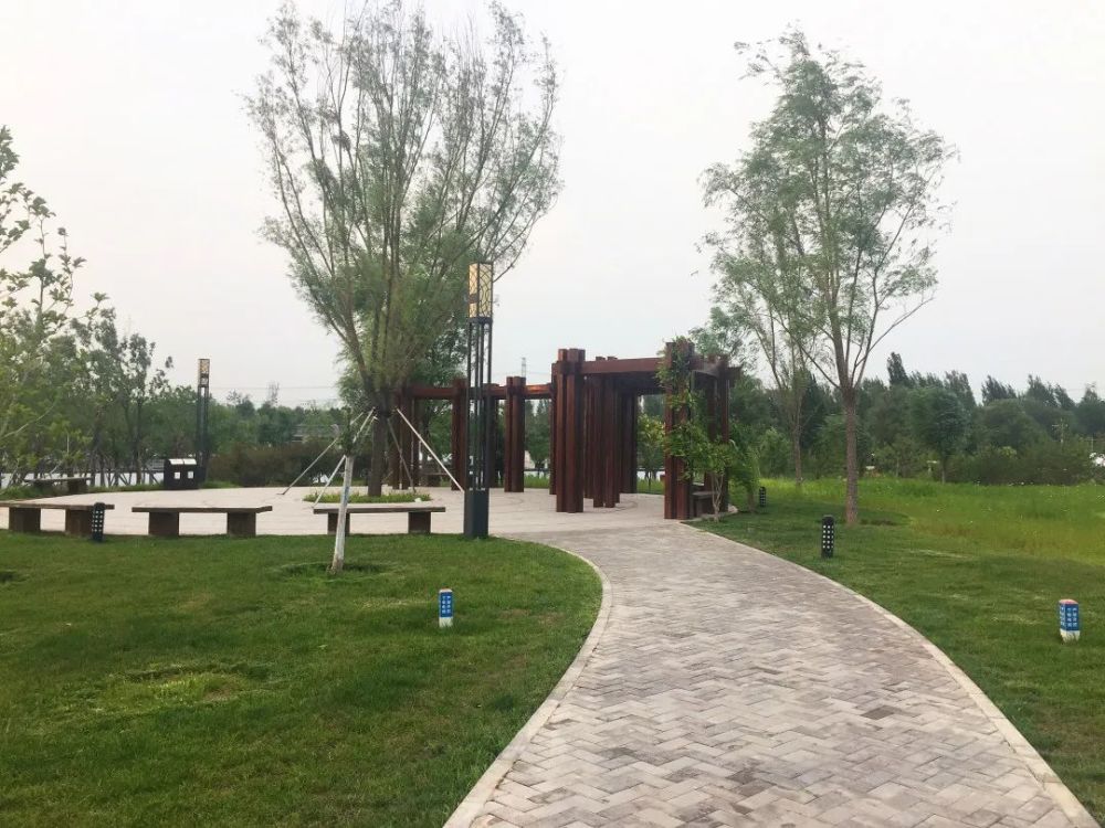 公园|朝阳这里又多一个免费遛娃的宝藏级公园～人少还有很多娱乐设施！