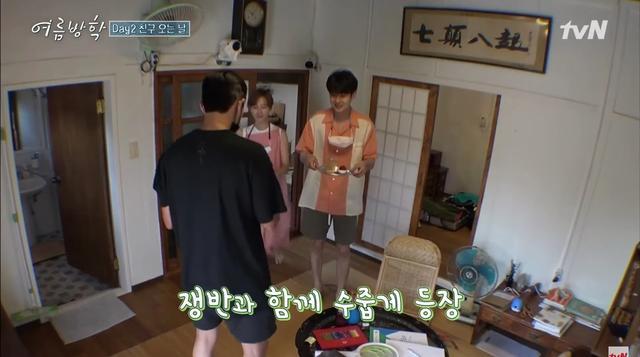 朴叙俊|朴叙俊成为综艺节目《暑假》的第一位客人