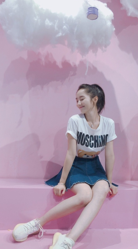 肖燕穿搭风俘获多少关注穿对衣服看起来年轻十岁你爱了吗