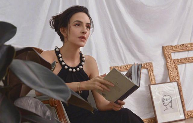 安娜伊思·马田|刘烨妻子安娜近照憔悴，骨瘦如柴大病初愈？身姿依旧绰约