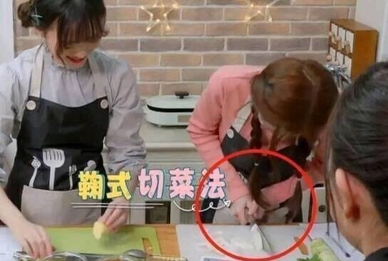 鞠婧祎|鞠婧祎这是要把自己跟“仙女”人设焊死在一起吗？