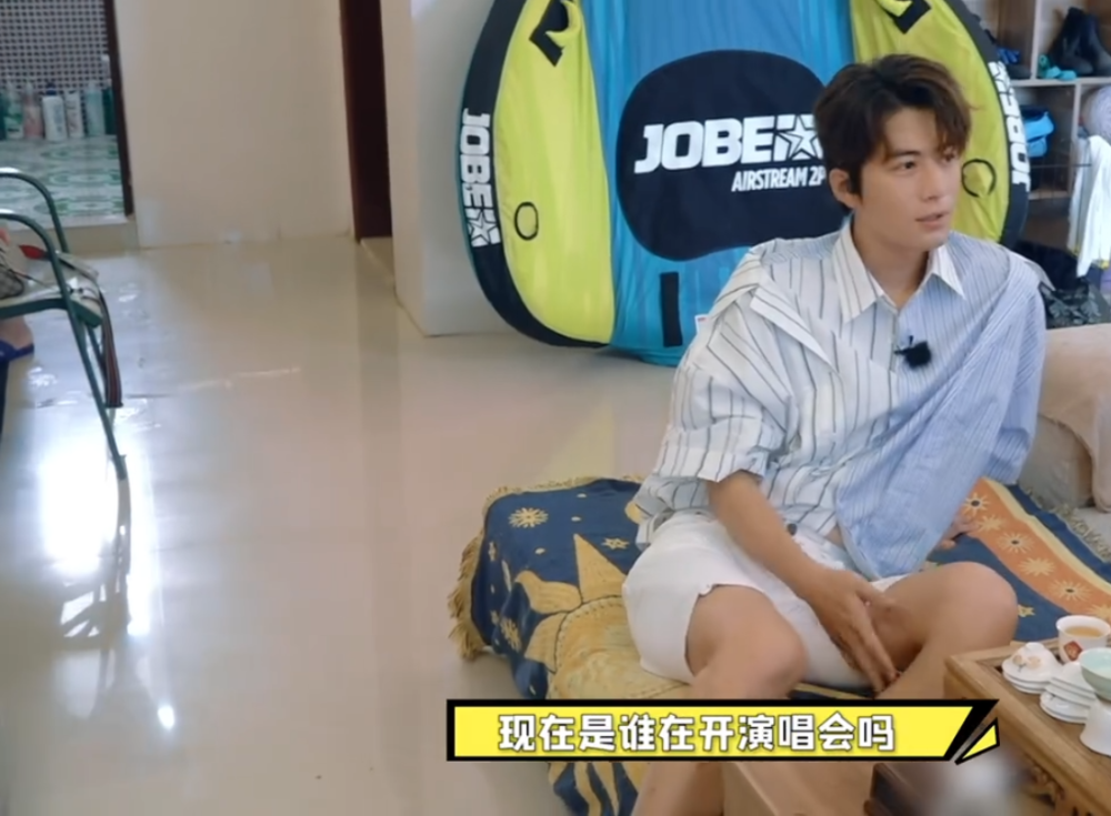 王大陆|《看我的生活》佘诗曼王大陆探秘口红工厂，陈学冬清除海洋垃圾